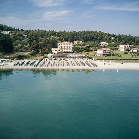 Hotel Azur Kriopijí Kültér fotó