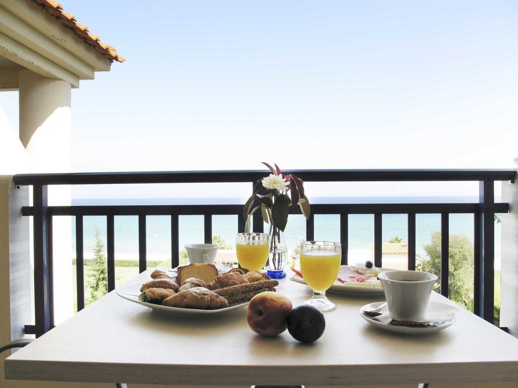 Hotel Azur Kriopijí Szoba fotó