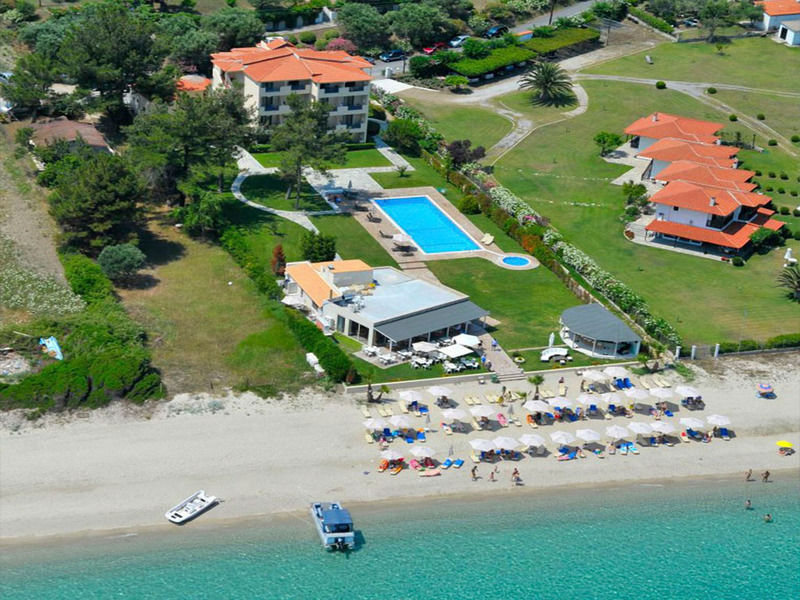 Hotel Azur Kriopijí Kültér fotó