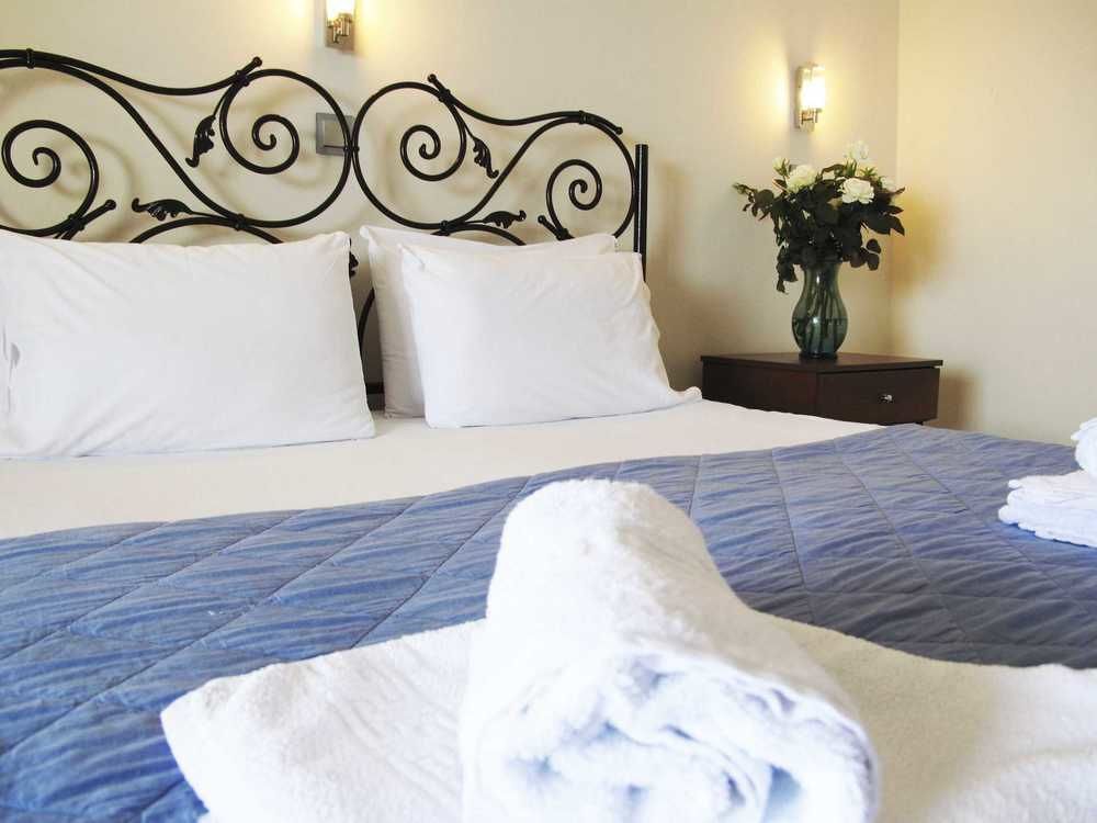 Hotel Azur Kriopijí Kültér fotó